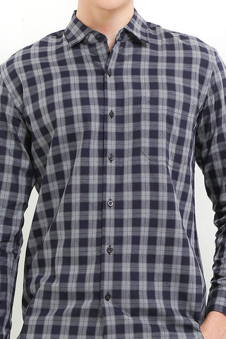 Cardinal Kemeja Lengan Panjang Slim Fit Pria F2757J02F