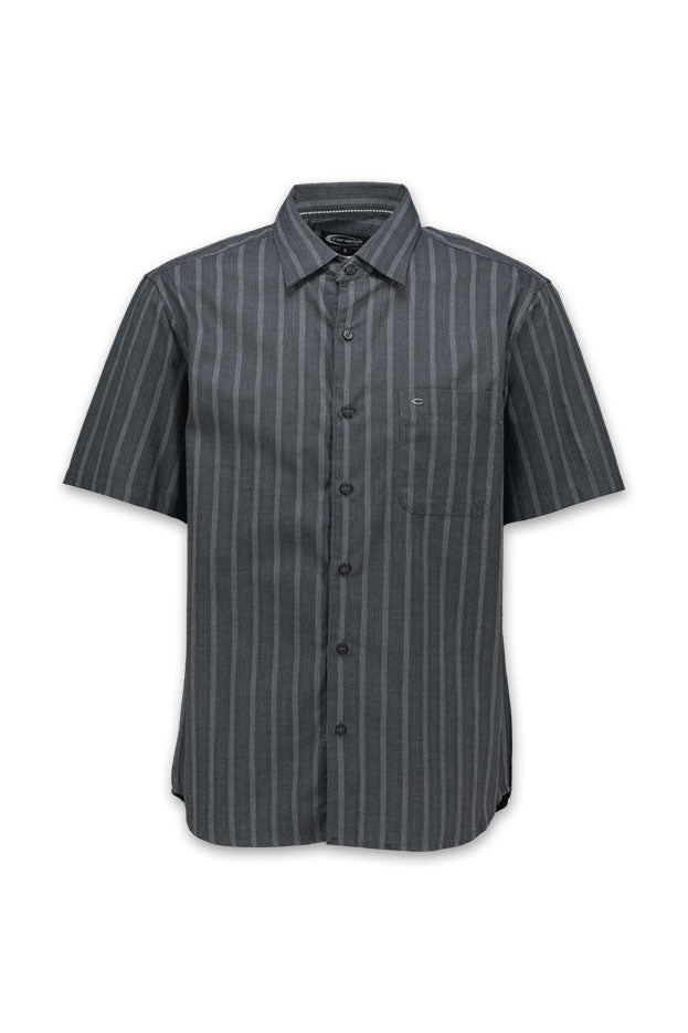 Cardinal Kemeja Lengan Pendek Slim Fit Pria F2809P04A