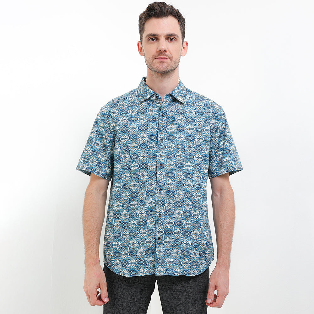 Cardinal Kemeja Lengan Pendek Slim Fit Pria F2810P02C