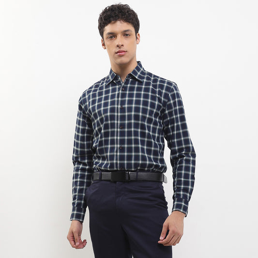 Cardinal Kemeja Lengan Panjang Slim Fit Pria F2892J02E