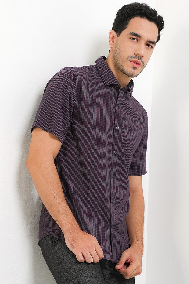 Cardinal Kemeja Lengan Pendek Slim Fit Pria F6140P02H
