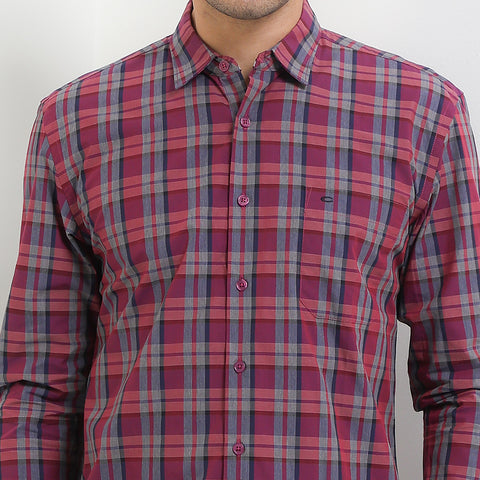 Cardinal Kemeja Lengan Panjang Slim Fit Pria F6161J11F