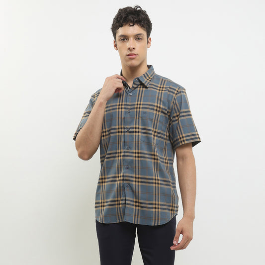 Cardinal Kemeja Lengan Pendek Slim Fit Pria F0004P04B