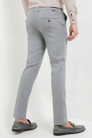 Cardinal Celana Panjang Chinos Slim Fit Pria F2120BK04C