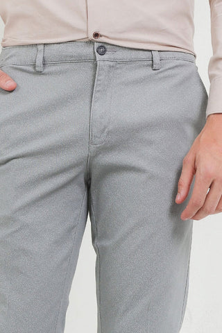 Cardinal Celana Panjang Chinos Slim Fit Pria F2120BK04C