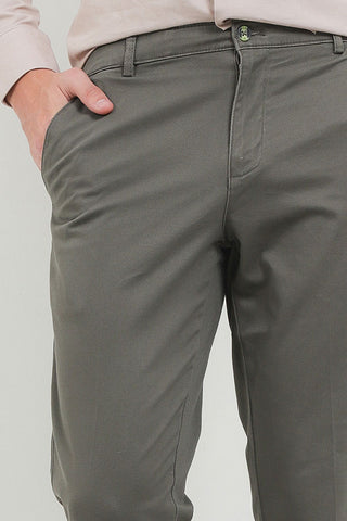Cardinal Celana Panjang Chinos Slim Fit Pria F2121BK06E
