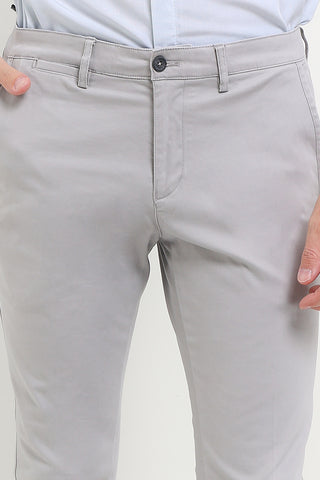 Cardinal Celana Panjang Chinos Skinny Pria F2062BK04C