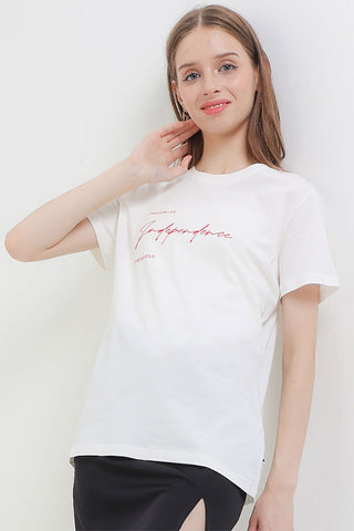 Cardinal T-Shirt Slim Fit Wanita G0631P08D