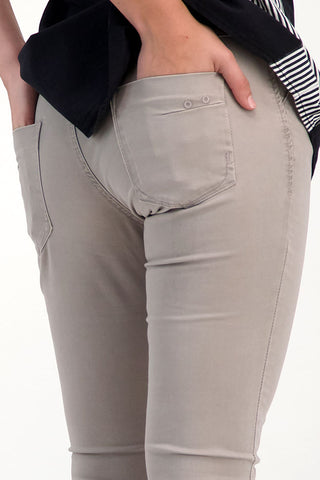 Celana Panjang Wanita Skinny Cardinal G0003F03G