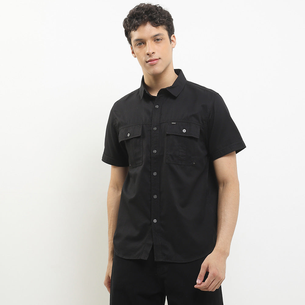 CDL Kemeja Lengan Pendek Slim Fit Pria H0277P01A