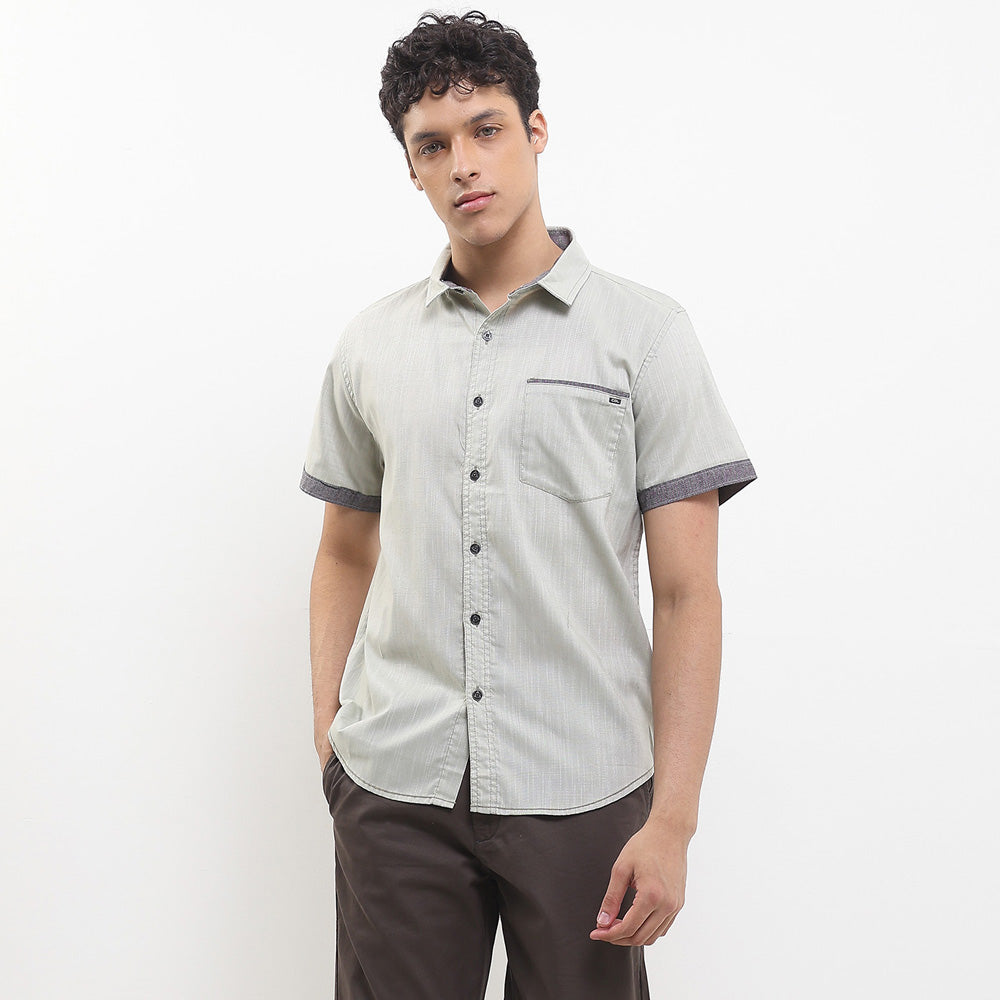 CDL Kemeja Lengan Pendek Slim Fit Pria H0280P06B