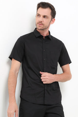 CDL Kemeja Lengan Pendek Slim Fit Pria I0301P01A