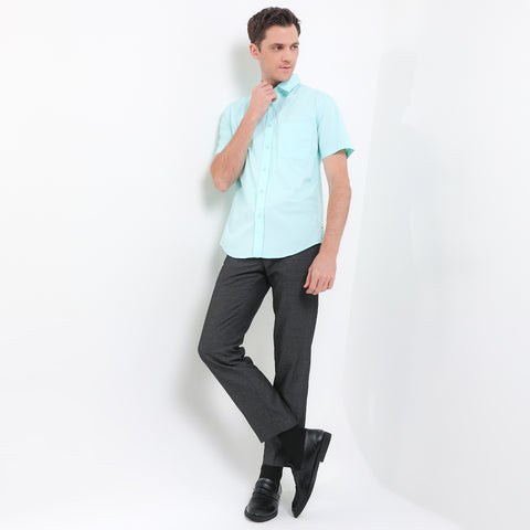 CDL Kemeja Lengan Pendek Slim Fit Pria I0321P06D
