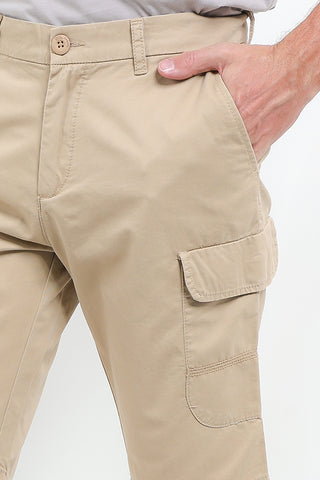 CDL Celana Pendek Bermuda Slim Fit Pria J0003BK05A