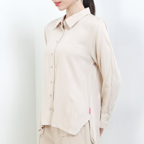 CDL Kemeja Loose Fit Wanita P0118J05A