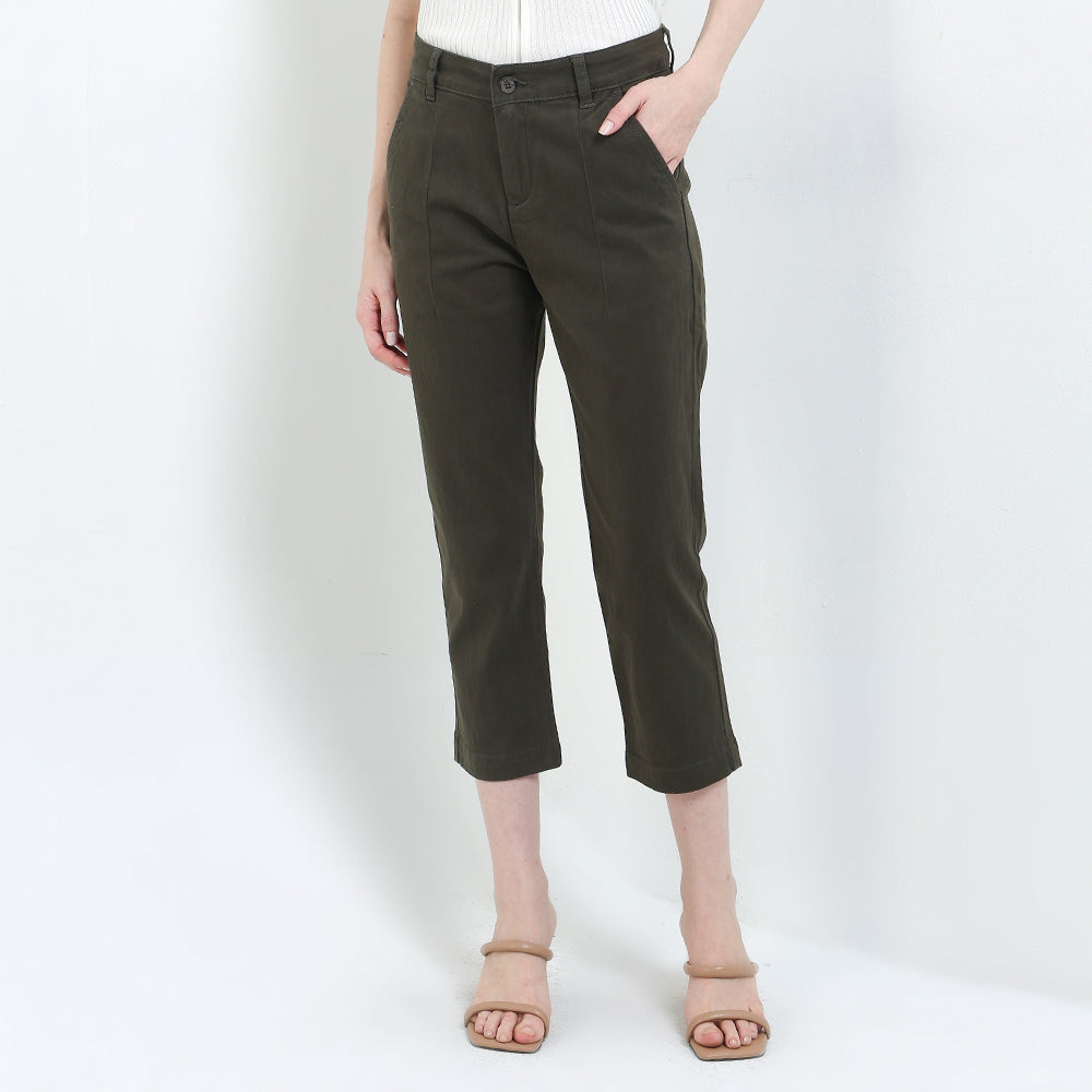 CDL Celana Pendek Slim Fit Wanita P0016F06F