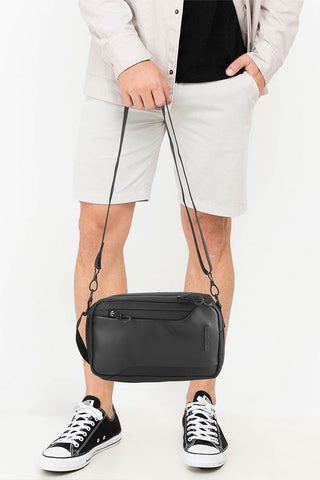 Cardinal Tas Selempang Sling Bag V0340L01A