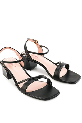 Sandal Selop Heels Wanita Cardinal W1432H01A