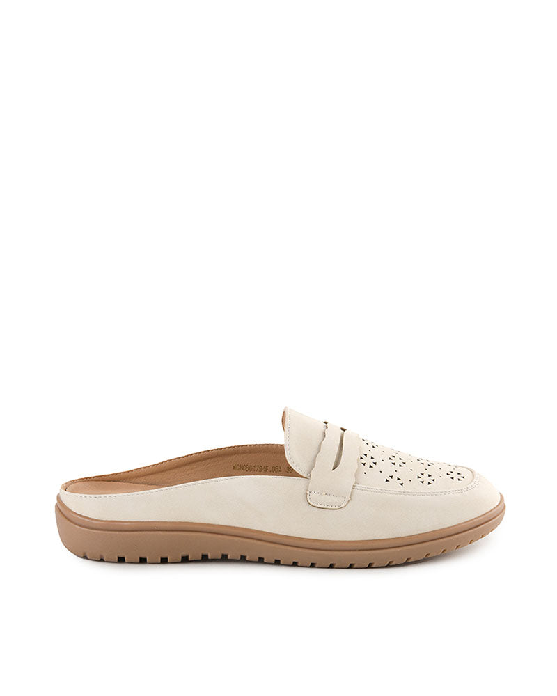 Cardinal Sepatu Casual Bustong Wanita W1794F05A