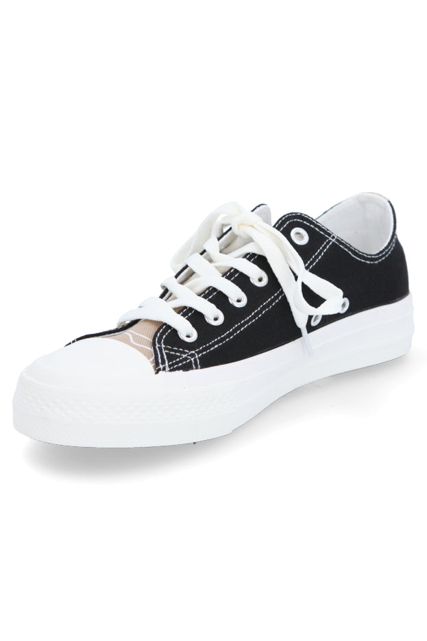 Sepatu Sneakers Low Cut Wanita Cardinal W1465F01A