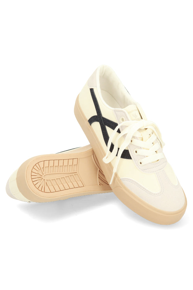 Cardinal Sepatu Sneakers Sunika Low Cut Wanita W1736F02H